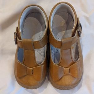 Lamoure Bow T strap size 6 Toddler